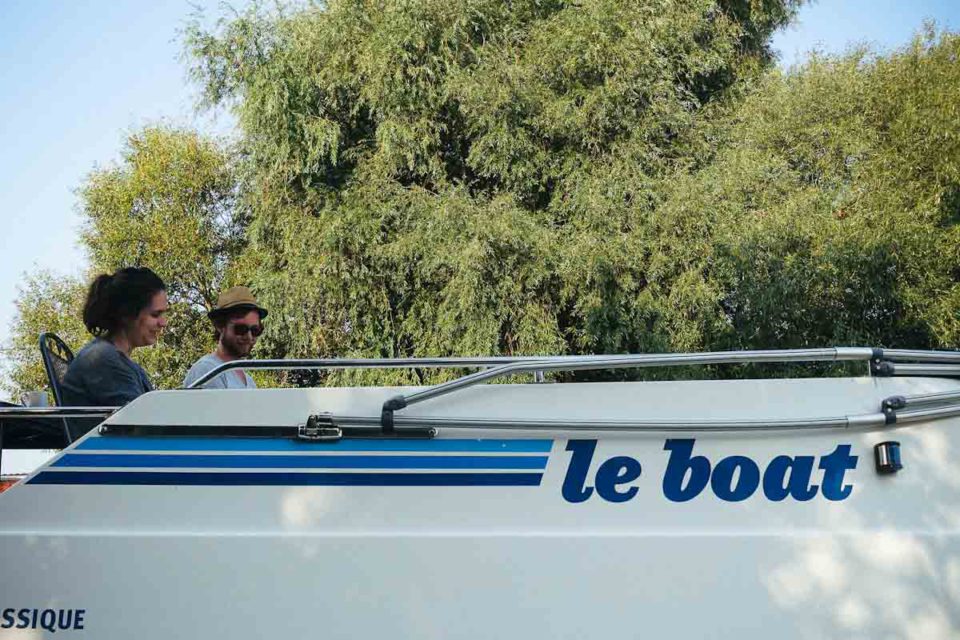 Mecklenburgische Seenplatte Hausboot LeBoat