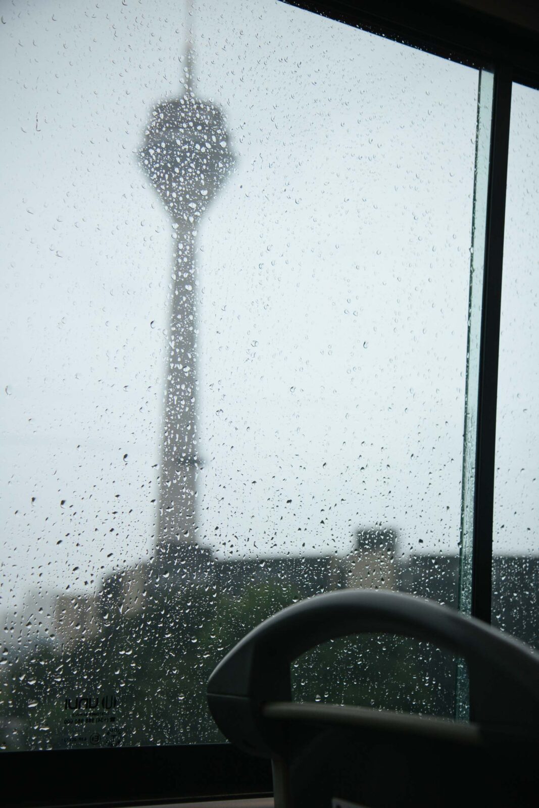 Hopp On Hopp Off Düsseldorf Sightseeing bei Regen Städtereise